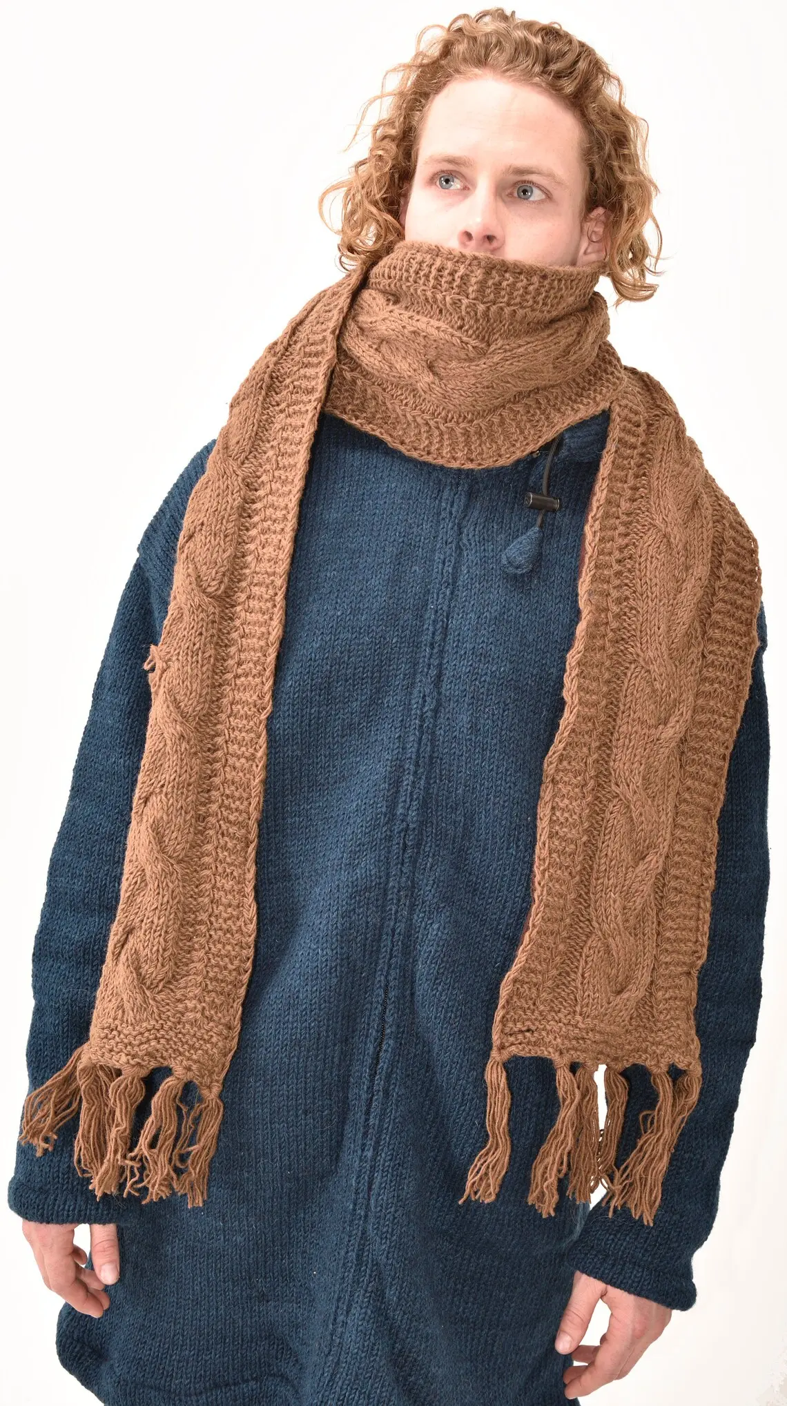 Hand Knitted Cable 100% Merino Wool Snowboard Ski Icelandic Norwegian Scandinavian fair isle Polar Fleece Nepalese Pocket Scarf